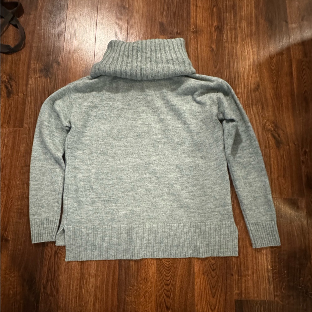RW & co turtleneck sweater